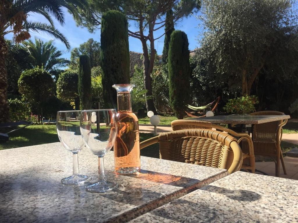 Bed and Breakfast Le Jardin D'Homps Он Экстерьер фото